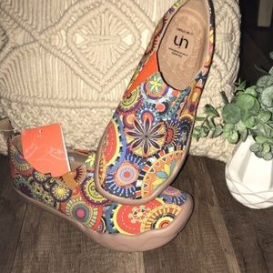 UIN Shoes! New With Tags!